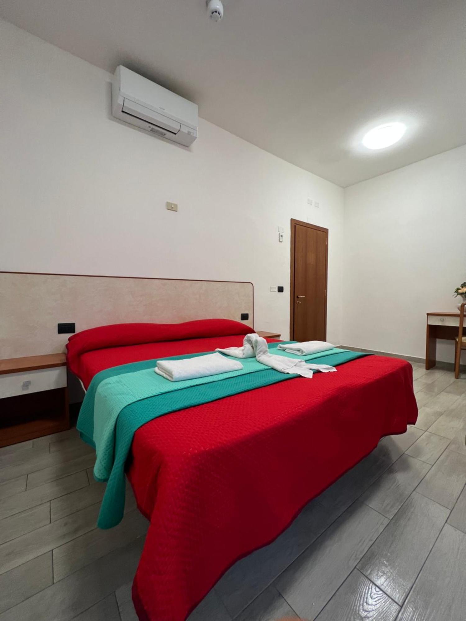 Hotel Miro Ρίμινι Εξωτερικό φωτογραφία